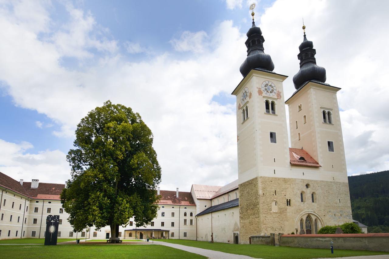 Jufa Hotel Stift Gurk Bagian luar foto